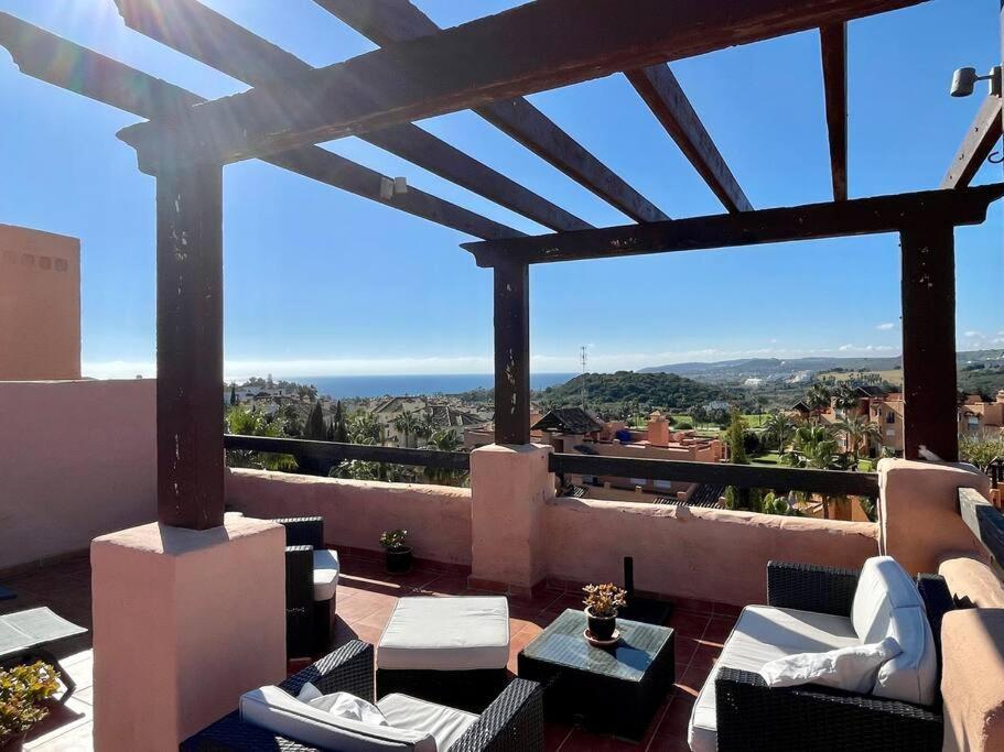Schoenes Penthouse Mit Meerblick Pura Vida Баия-де-Касарес Экстерьер фото
